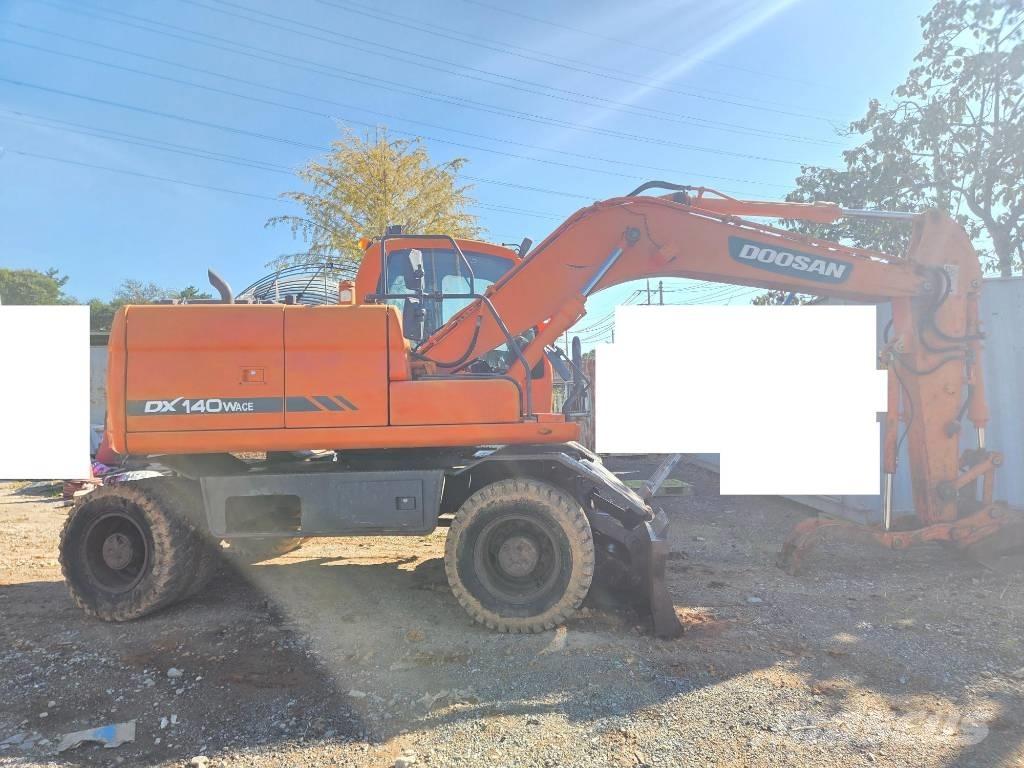 Doosan DX140WACE Bageri na kotačima