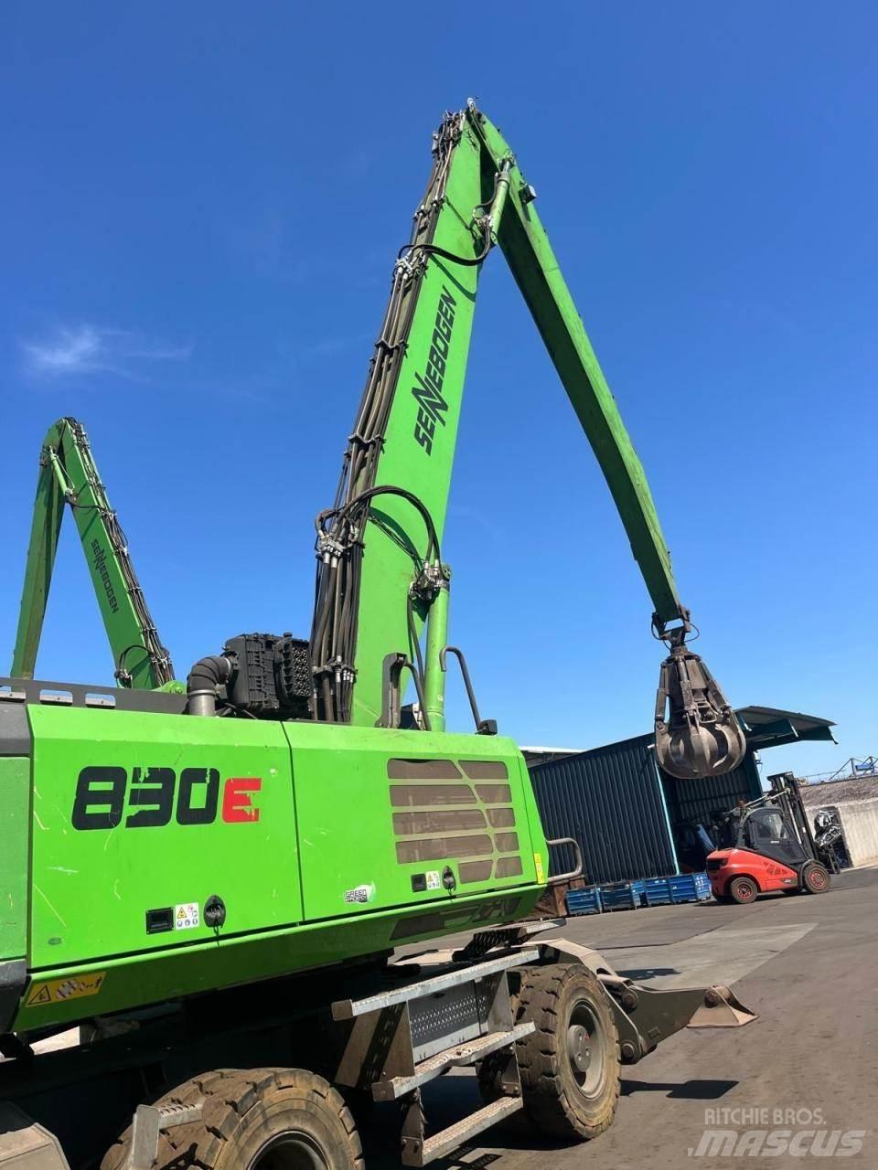 Sennebogen 830E Bageri na kotačima