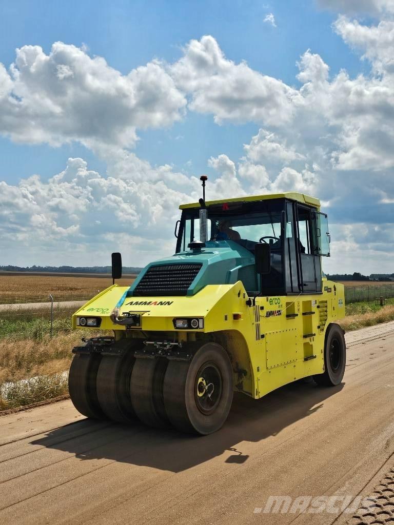 Ammann ART 240 Gumeni valjci na kotačima