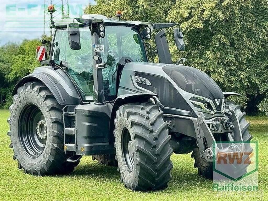 Valtra q305 Traktori