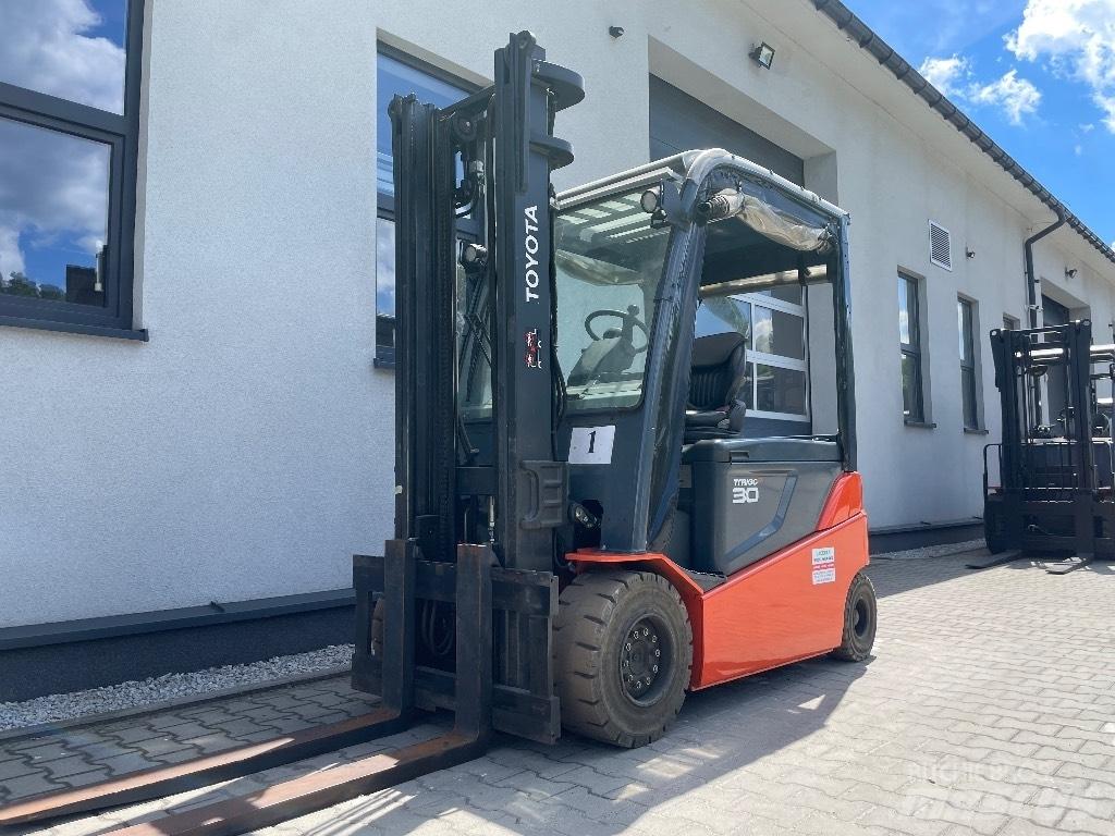 Toyota 8FBMT30 Električni viličari