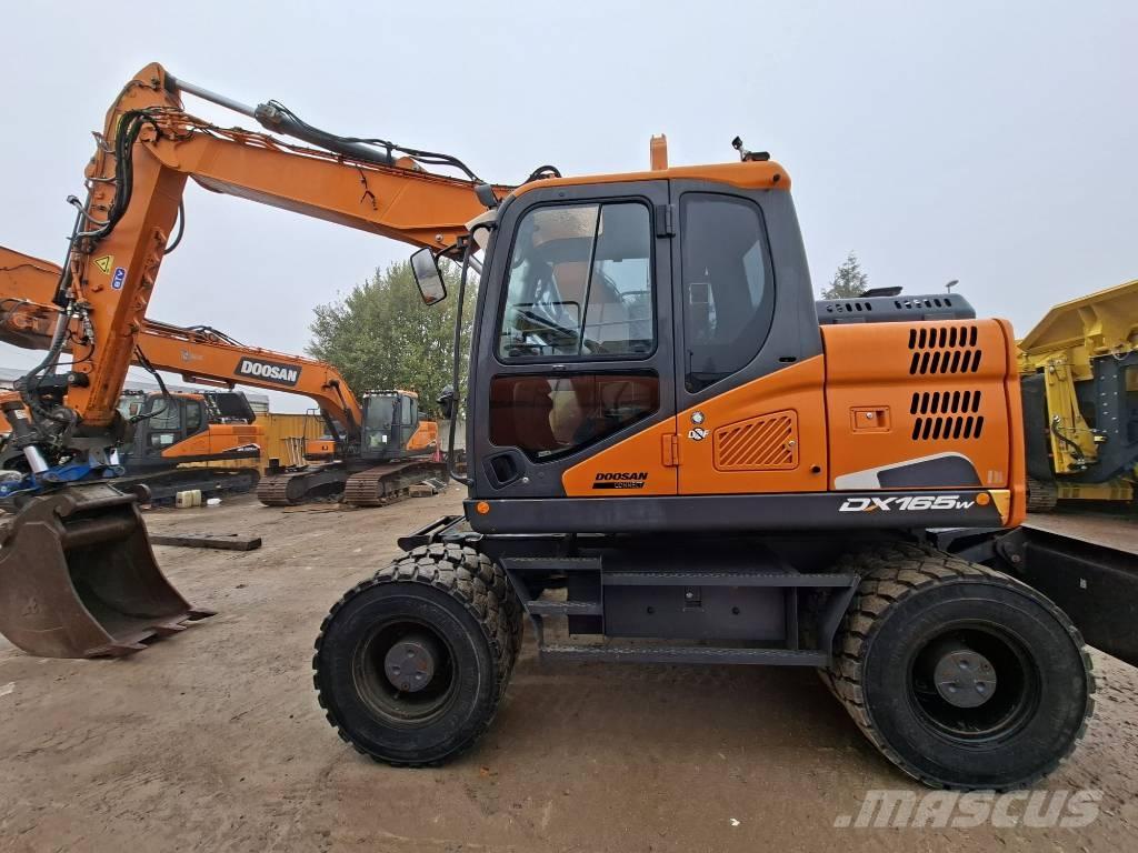 Doosan DX 165 W-5 Bageri na kotačima