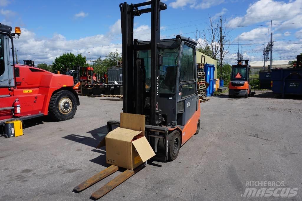 Toyota 8FBMT35 Električni viličari