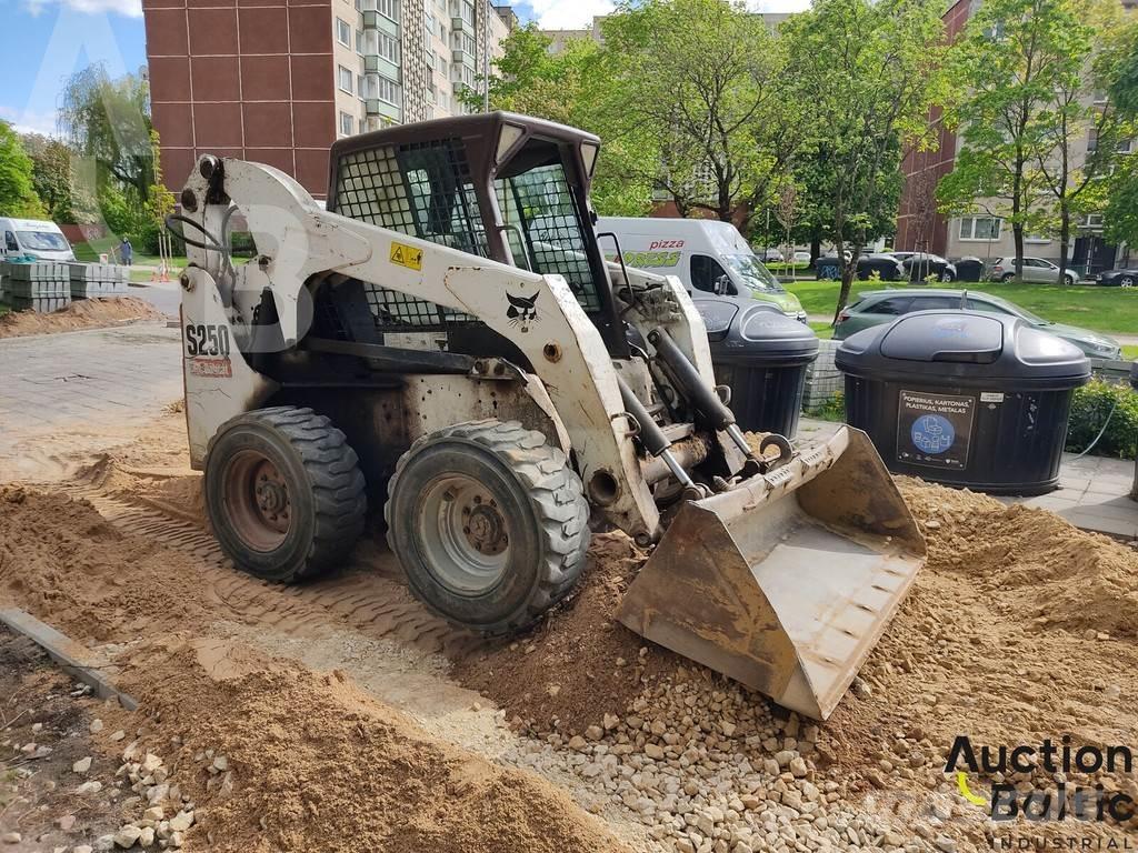 Bobcat S 250 Skid steer mini utovarivači