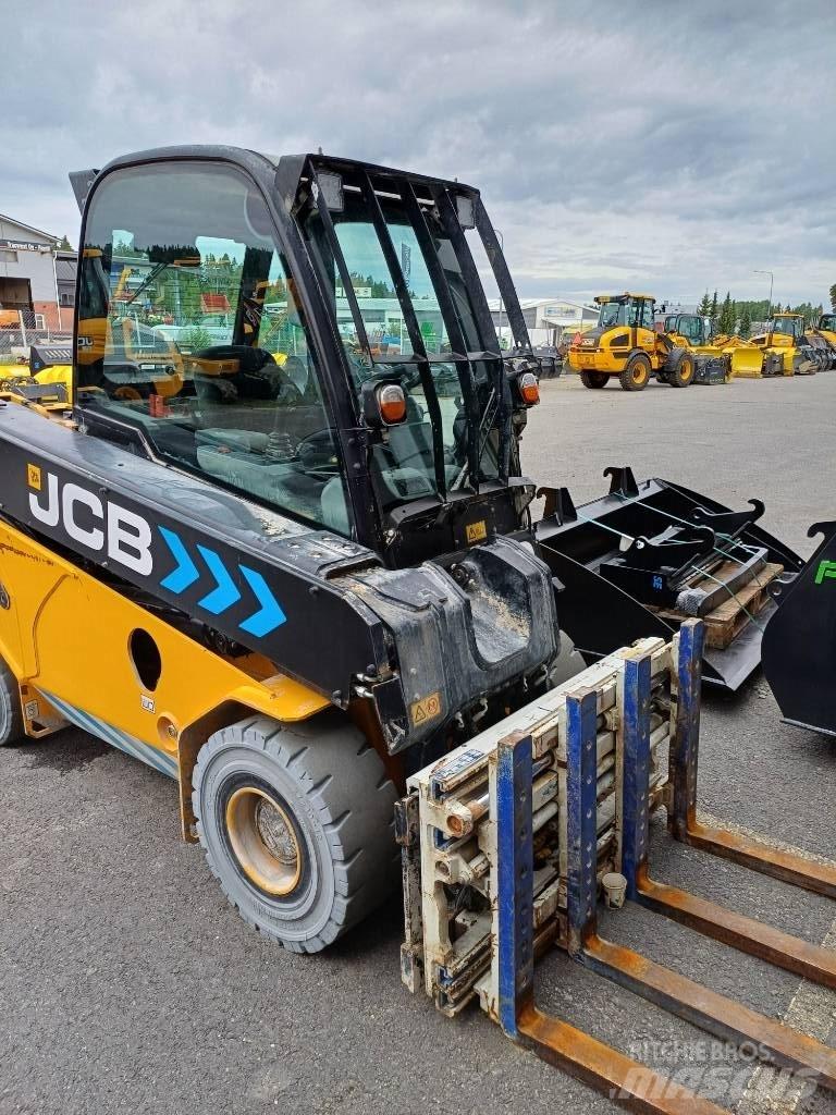 JCB Teletrukki Električni viličari