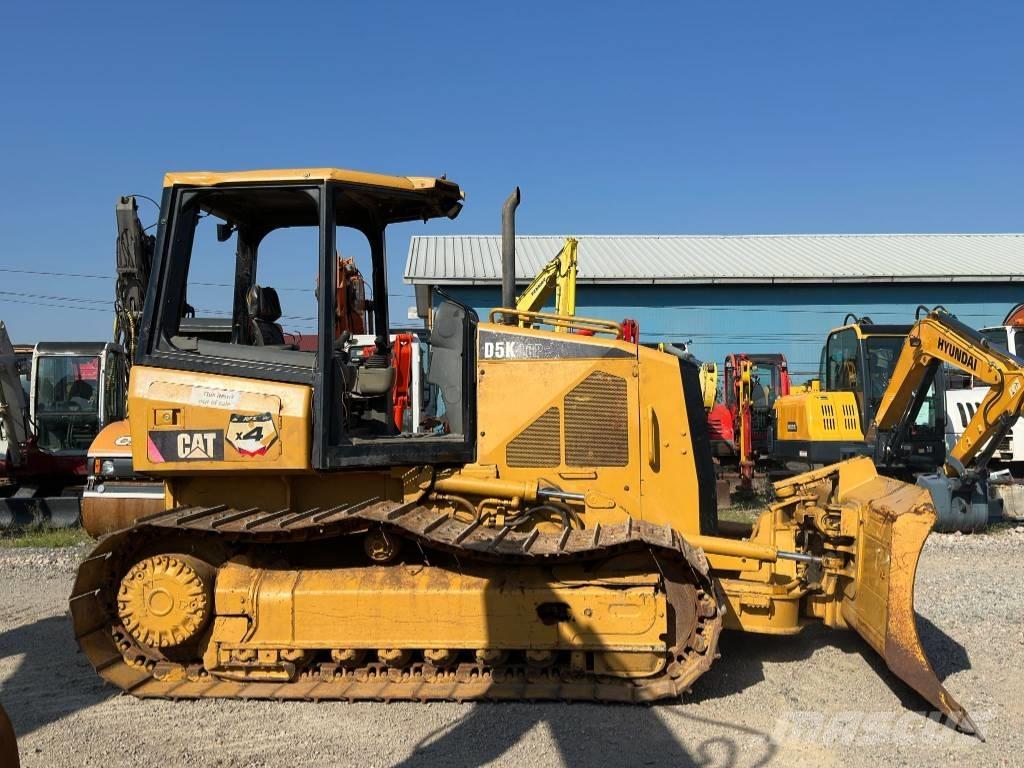 CAT D 5 K LGP Buldožeri gusjeničari