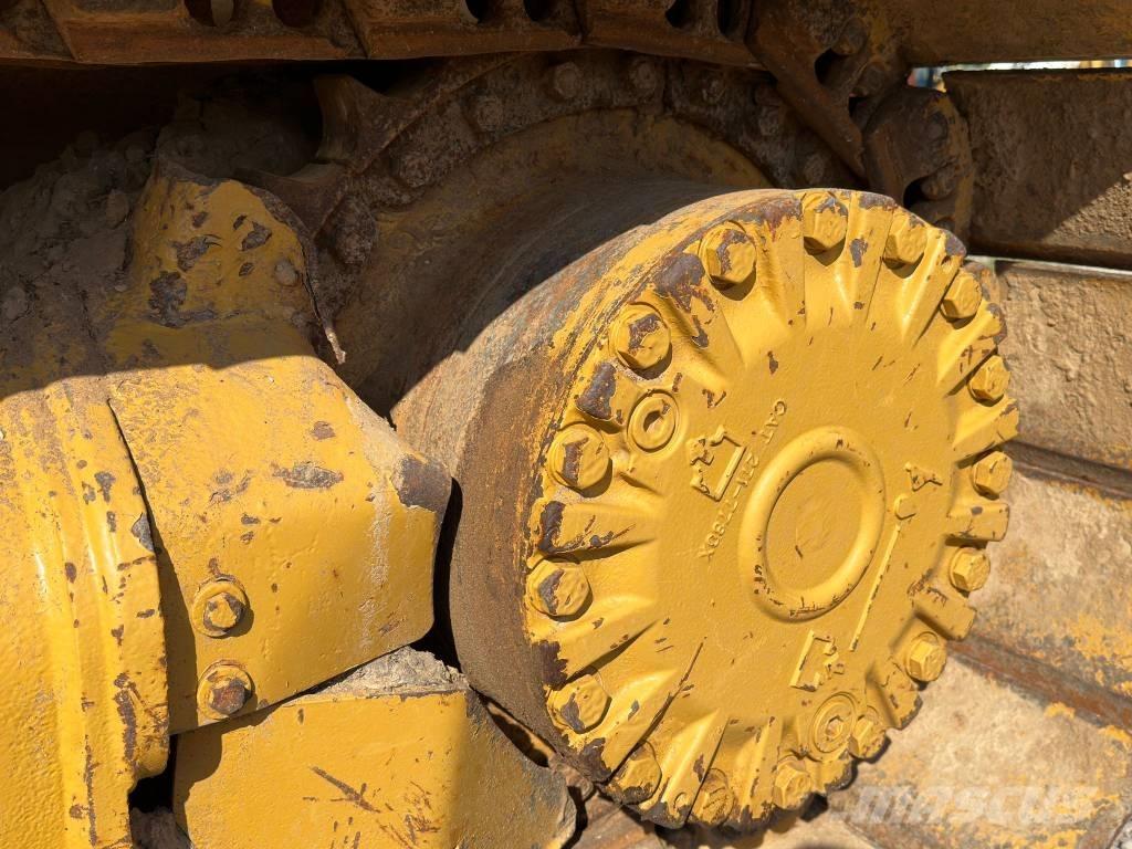 CAT D 5 K LGP Buldožeri gusjeničari