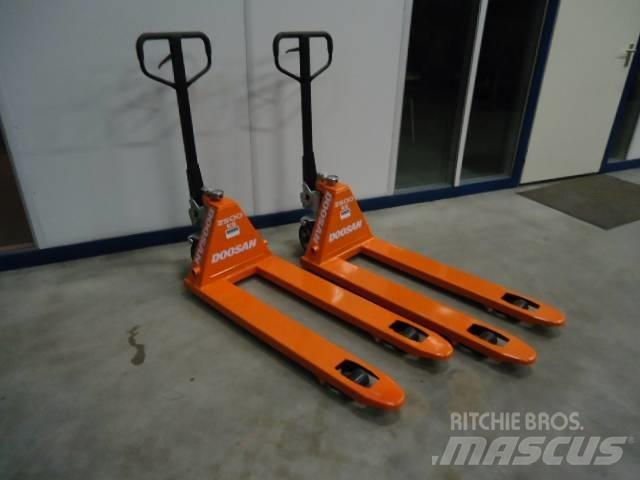 Doosan Pallettruck Ručni paletni viličar