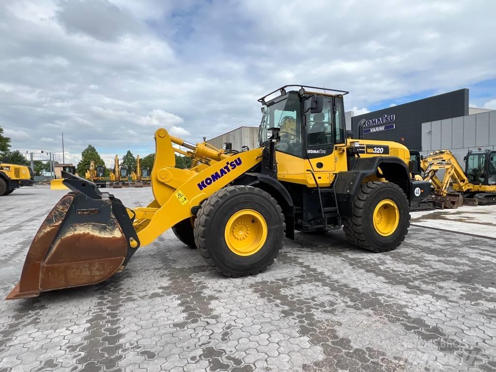 Komatsu WA320-7 Utovarivači na kotačima