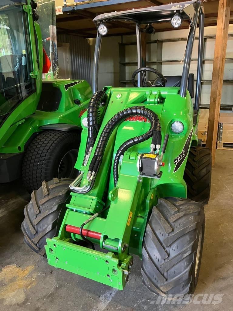 Avant Avant 528 Skid steer mini utovarivači