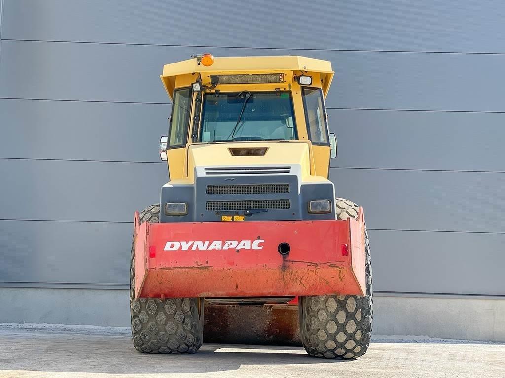 Dynapac CA302D Valjci sa jednim bubnjem