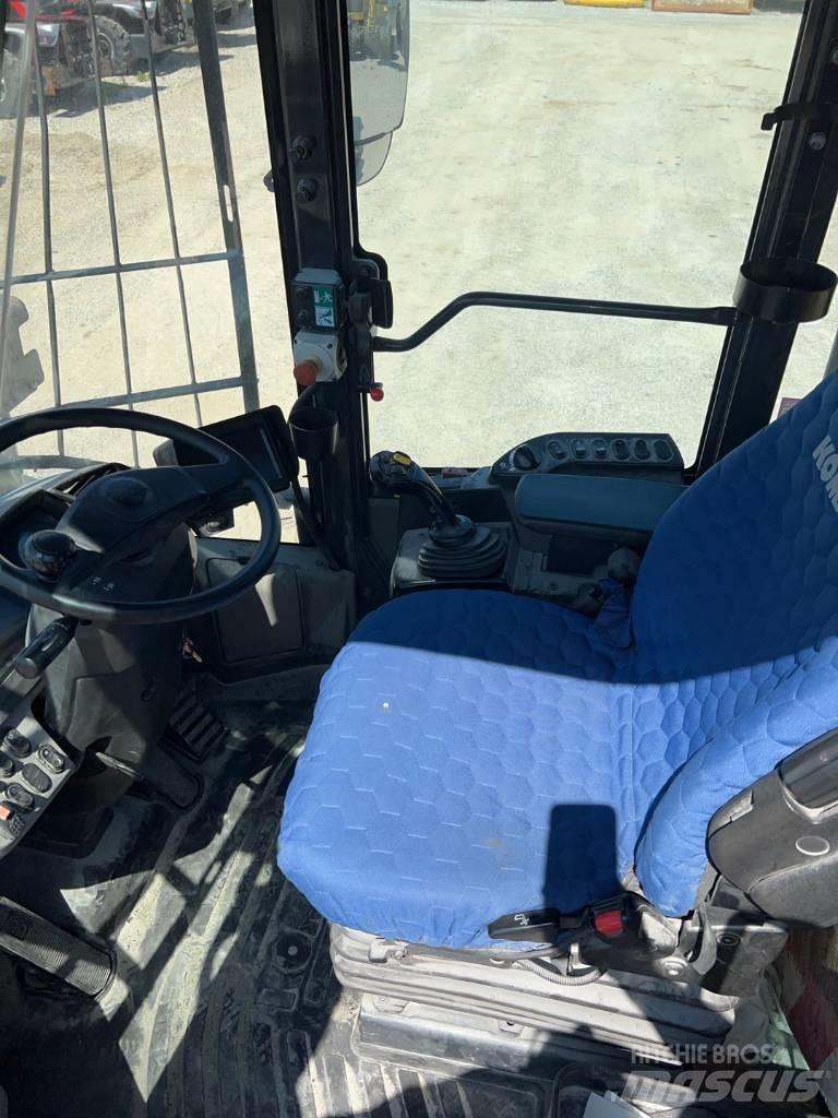 Komatsu WA 270-8 Utovarivači na kotačima