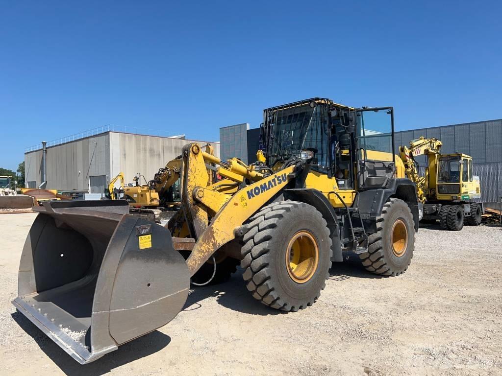Komatsu WA 270-8 Utovarivači na kotačima
