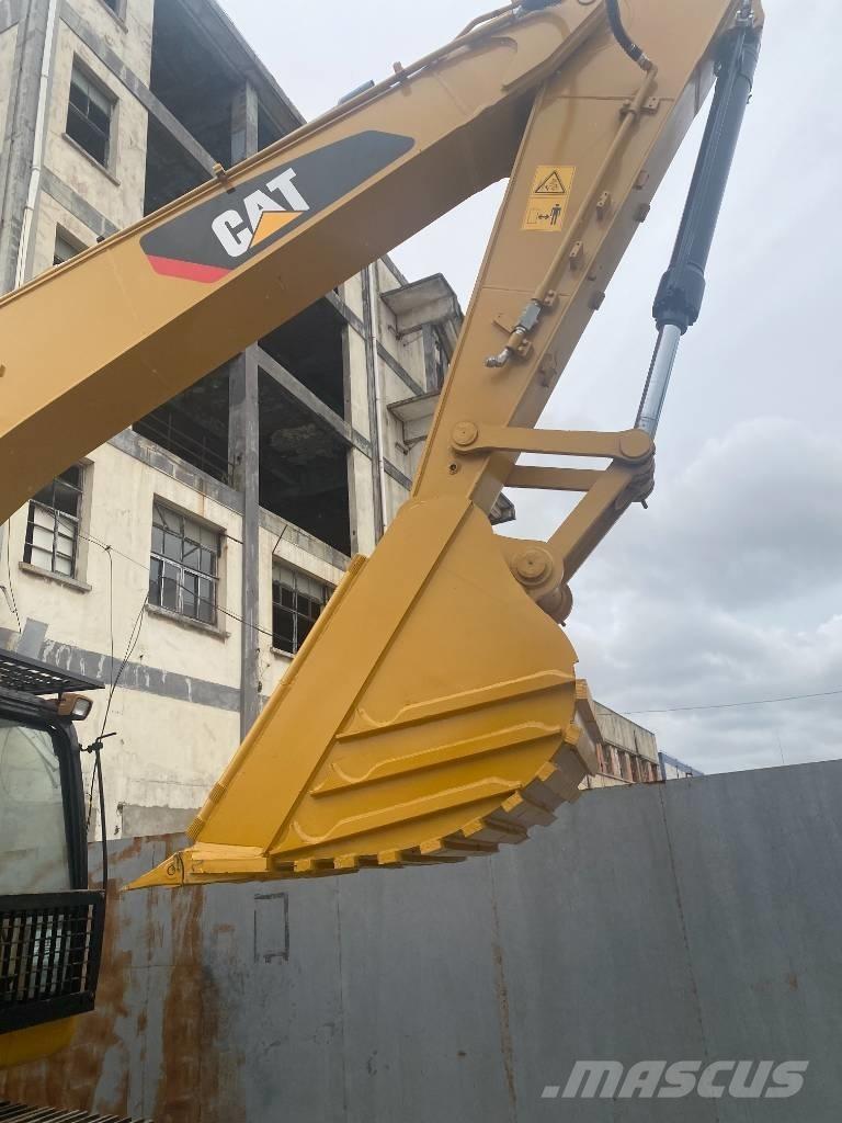 CAT 320 D Bageri gusjeničari