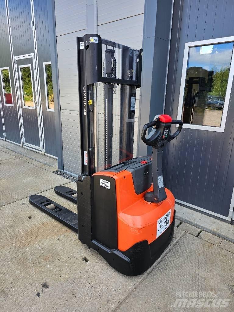 BT SWE 120 L Ručni električni viličar