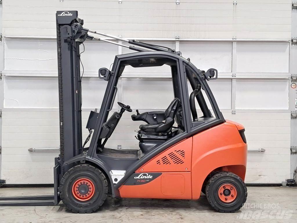 Linde H30D-02 Dizelski viličari
