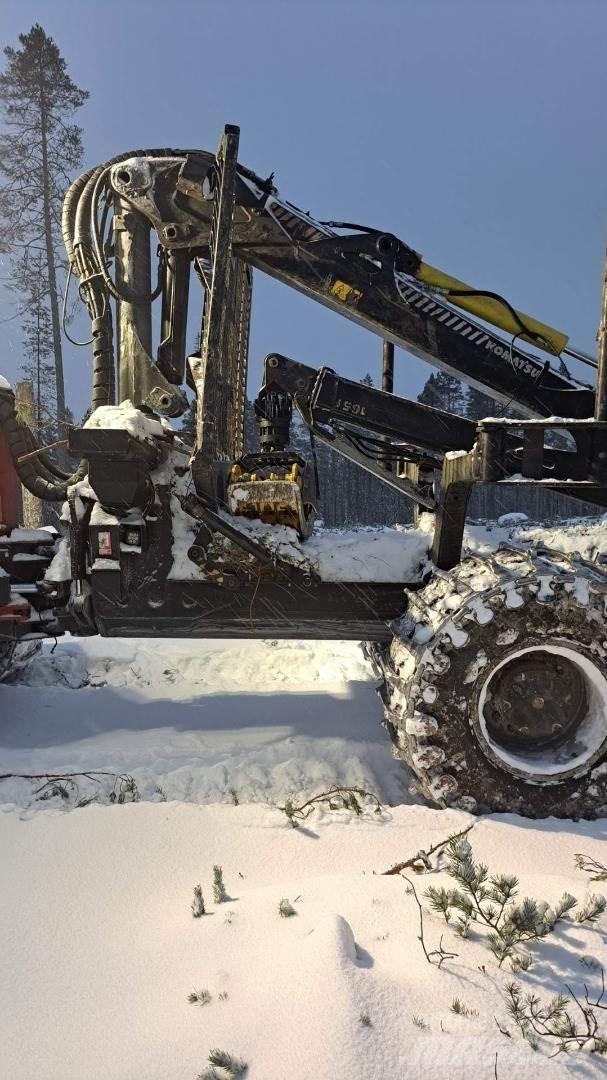 Komatsu 895 Forvarderi