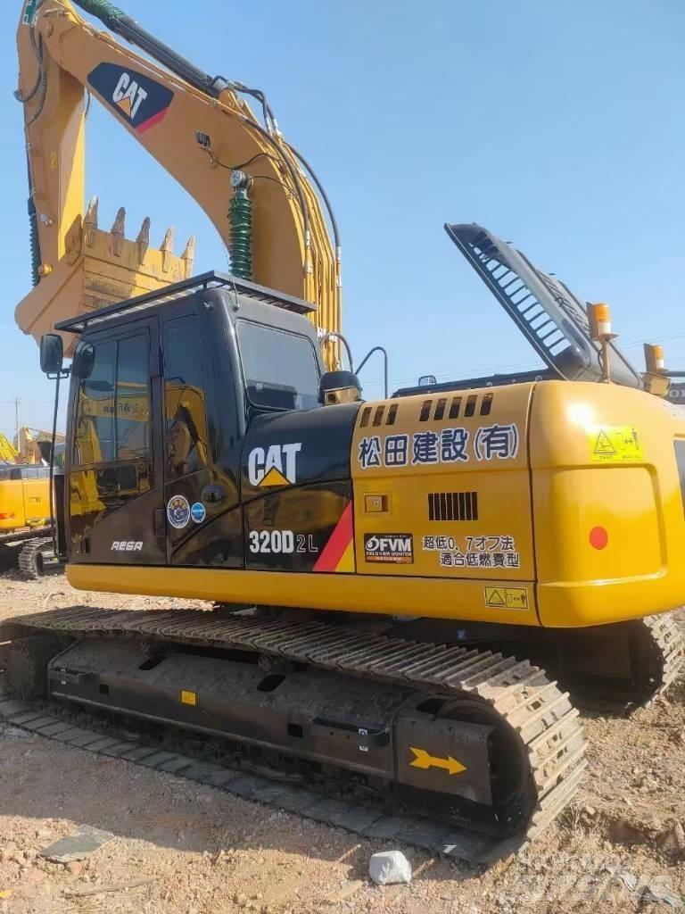 CAT 320D2L Bageri gusjeničari