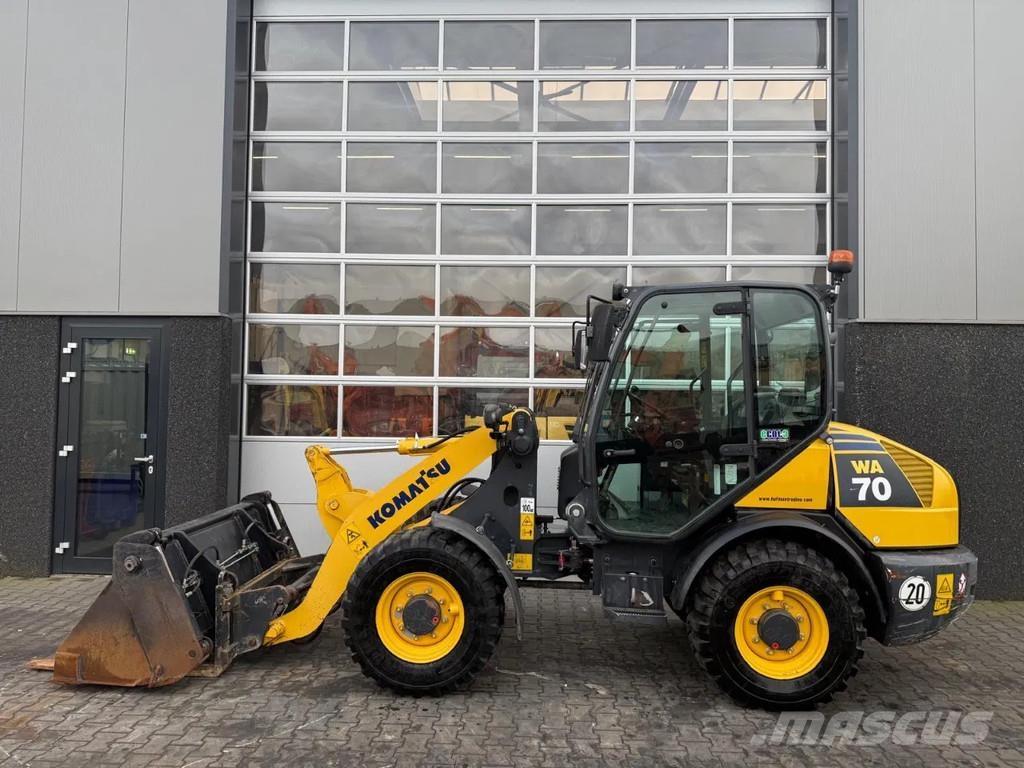 Komatsu WA70-7 Utovarivači na kotačima