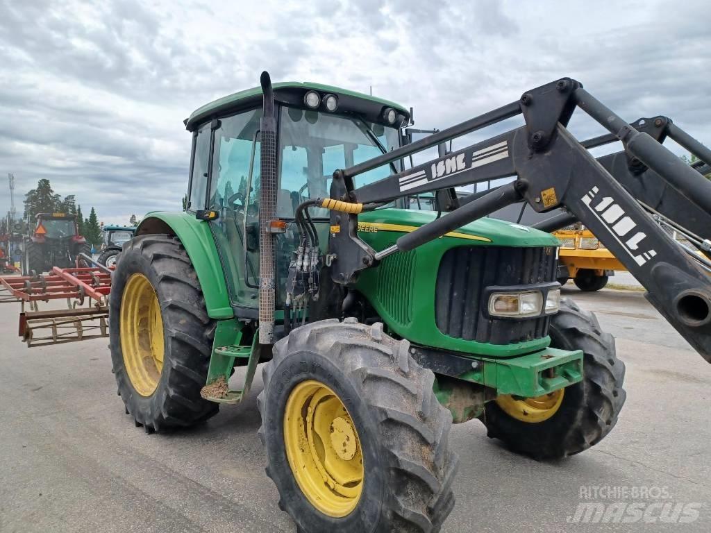 John Deere 6220 Traktori