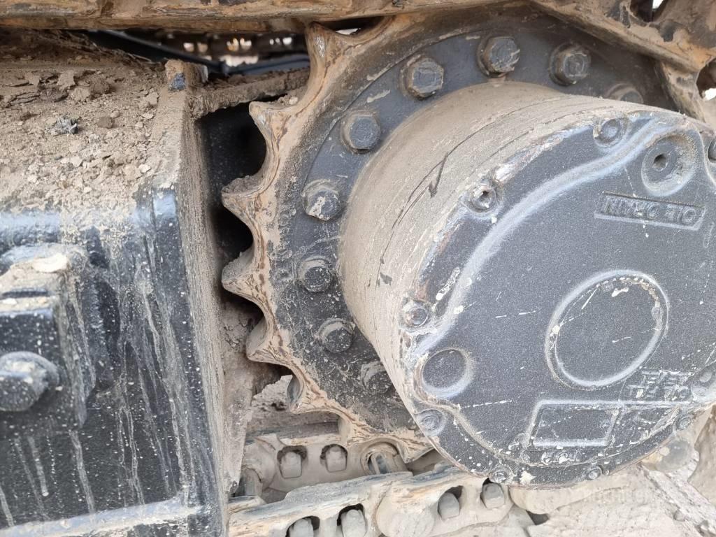 JCB JS 130 LC Bageri gusjeničari