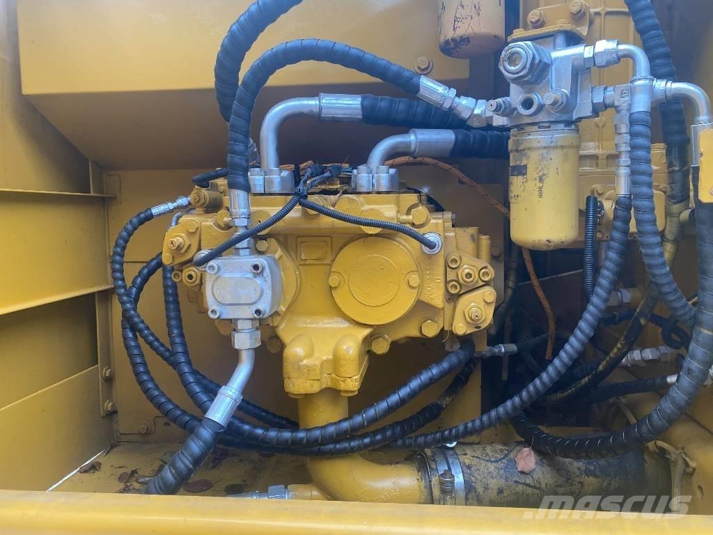 CAT 320 C L Bageri gusjeničari