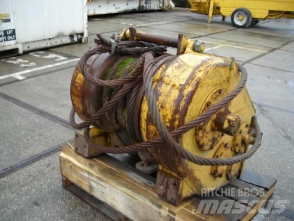Komatsu D65E WINCH Ostale komponente