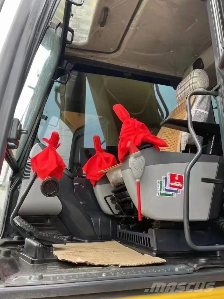 Komatsu PC450-8 Bageri gusjeničari