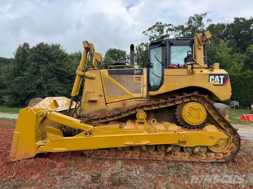 CAT D 8 T Buldožeri gusjeničari