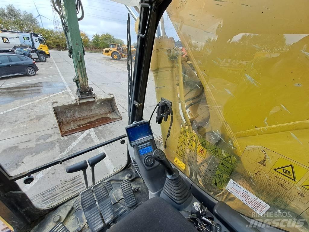Komatsu PC228USLC-8 Bageri gusjeničari
