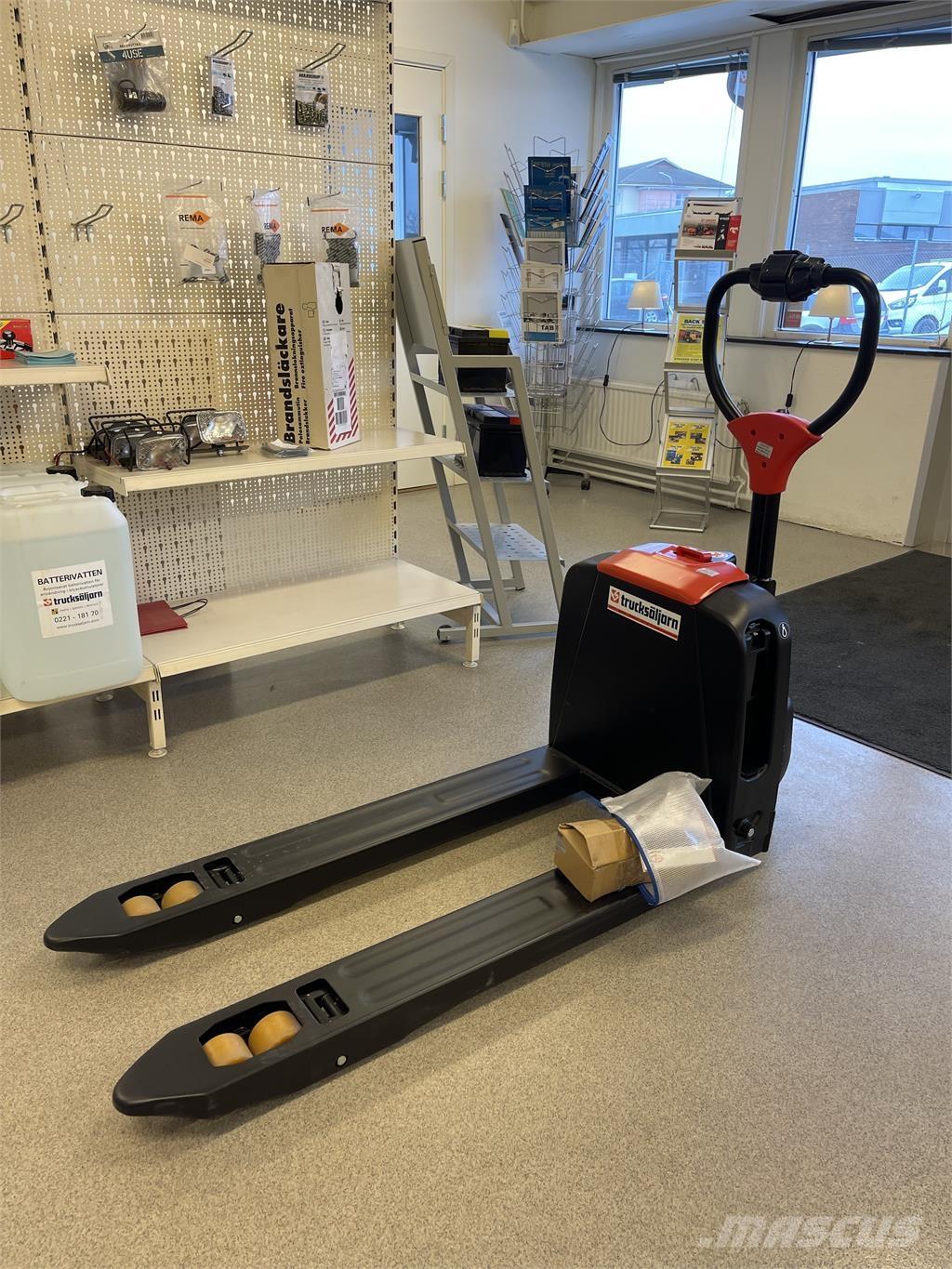 EP Equipment F4 Ručni električni viličar