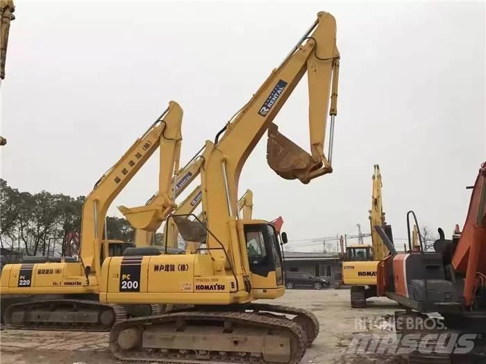 Komatsu PC 200-7 Bageri gusjeničari