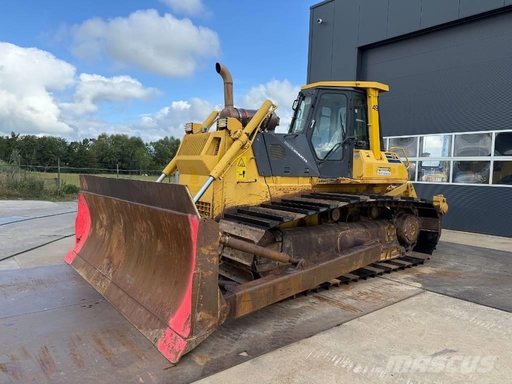 Komatsu D 65 PX-12 Buldožeri gusjeničari