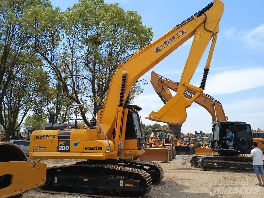 Komatsu PC 200-8 Bageri gusjeničari