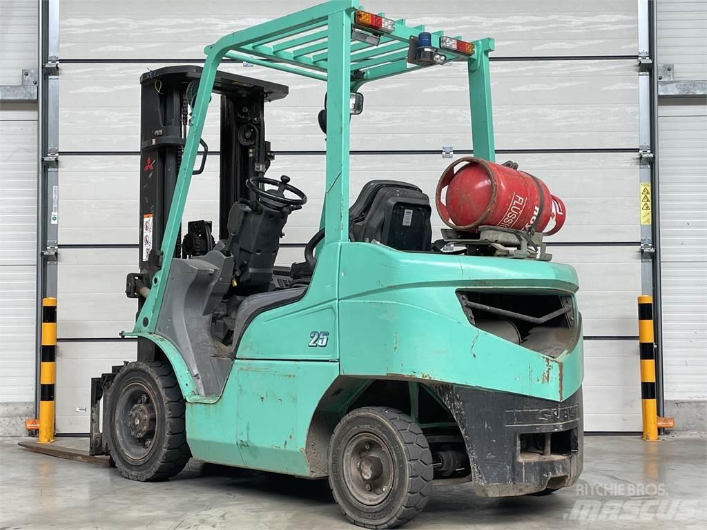 Mitsubishi FG25T Plinski viličari