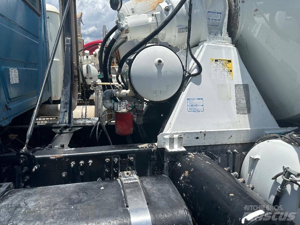 Mack GU 800 Ostali kamioni