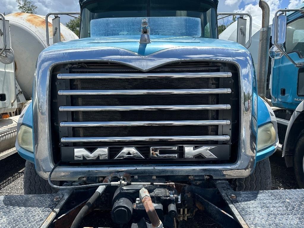 Mack GU 800 Ostali kamioni