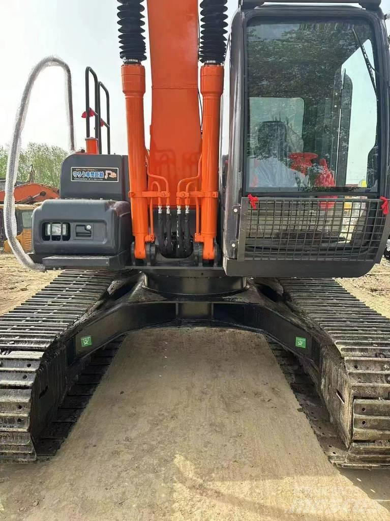 Hitachi ZX 130 Bageri gusjeničari