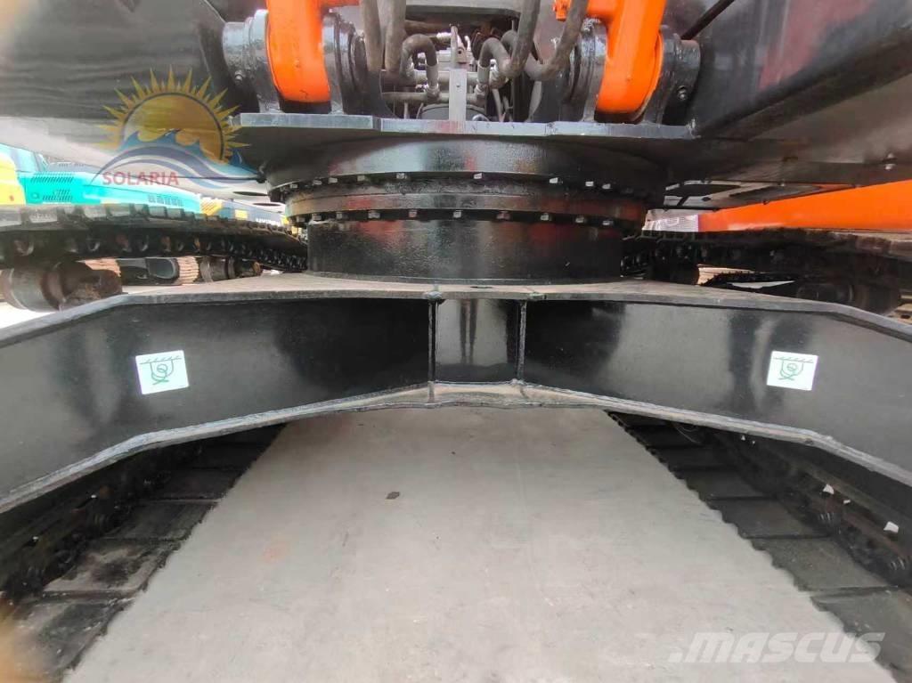 Hitachi ZX 200 Bageri gusjeničari