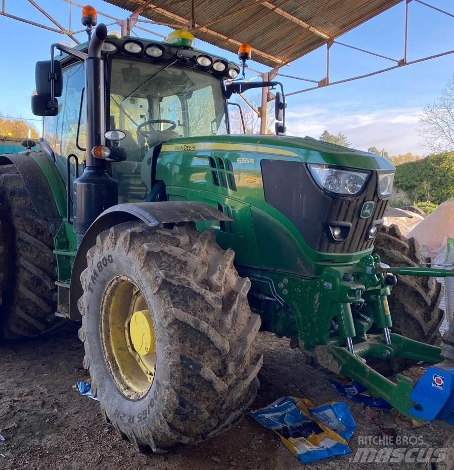John Deere 6155R Traktori