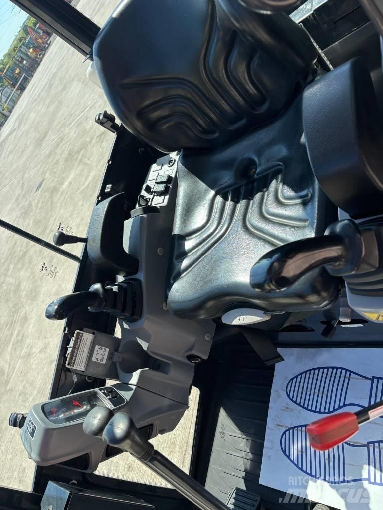 Kubota KX 015-4 Mini bageri <7t