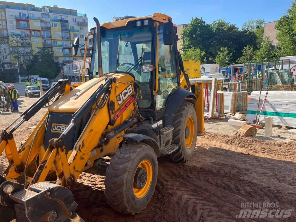 JCB 3 CX Midi bageri 7t – 12t
