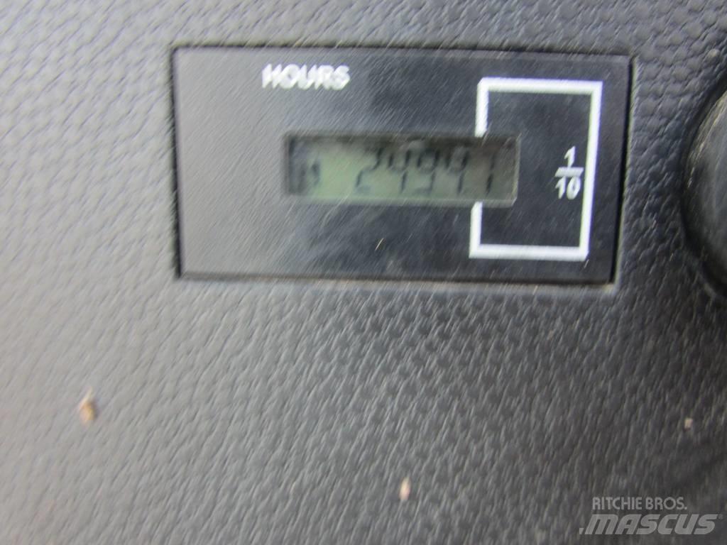 Bobcat E 57 W Bageri na kotačima
