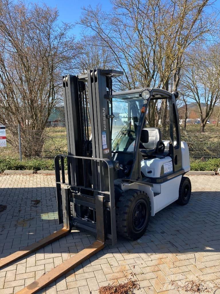 Nissan YG1D2A32Q Dizelski viličari