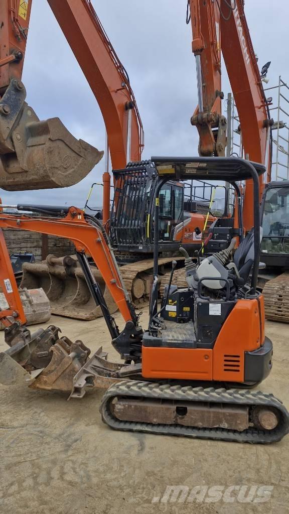 Hitachi ZX 19 U-5 Mini bageri <7t