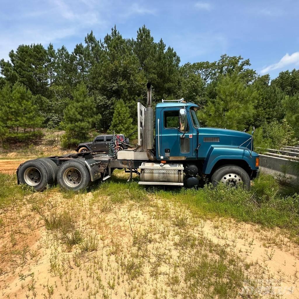 Mack CH 613 Traktorske jedinice