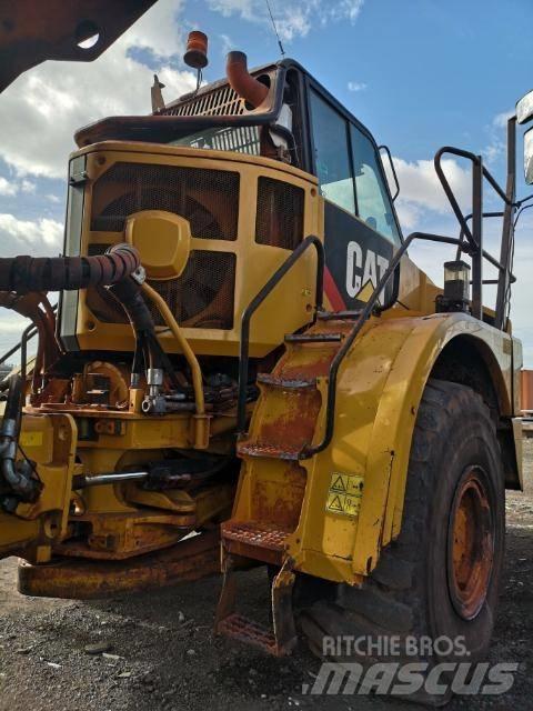 CAT 735 Zglobni demperi