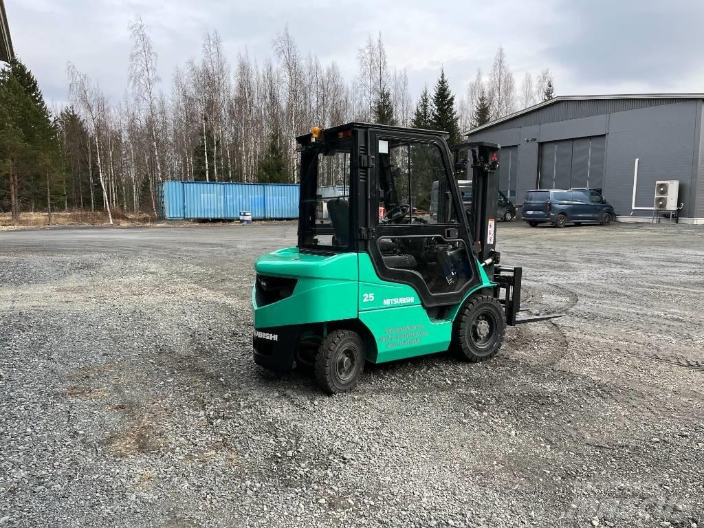 Mitsubishi FD25NT Dizelski viličari