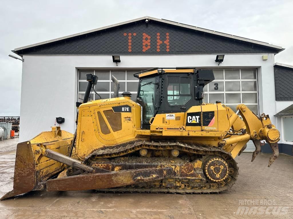 CAT D 7 E Buldožeri gusjeničari