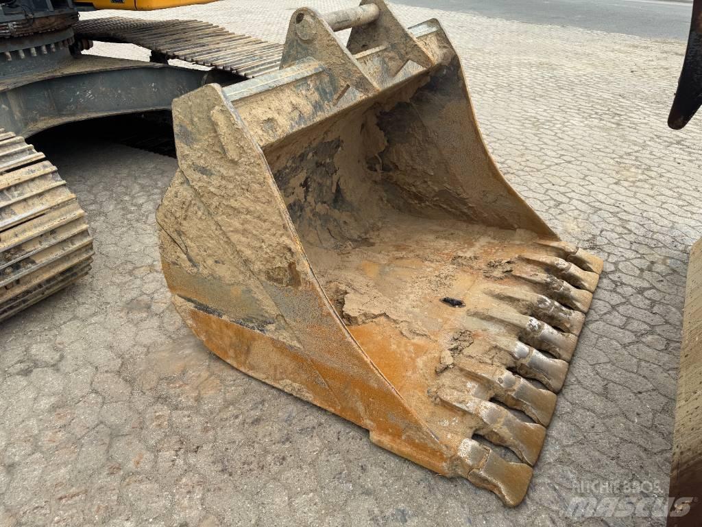 Liebherr R 926 LC Bageri gusjeničari